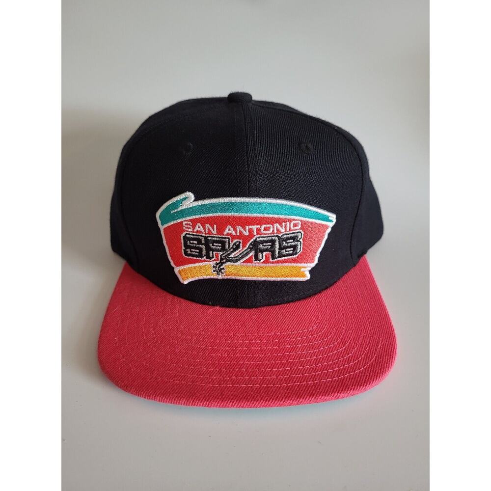 Mitchell And Ness San Antonio Spurs Basketball NBA Hat Cap Snapback